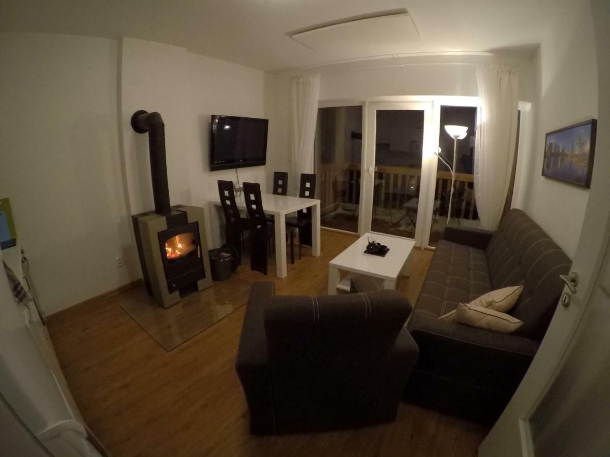 Apartman Reggie - Pec Pod Snezkou Exterior foto
